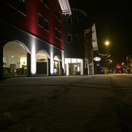 Hotel Cafe Schatz Hohenems Buitenkant foto