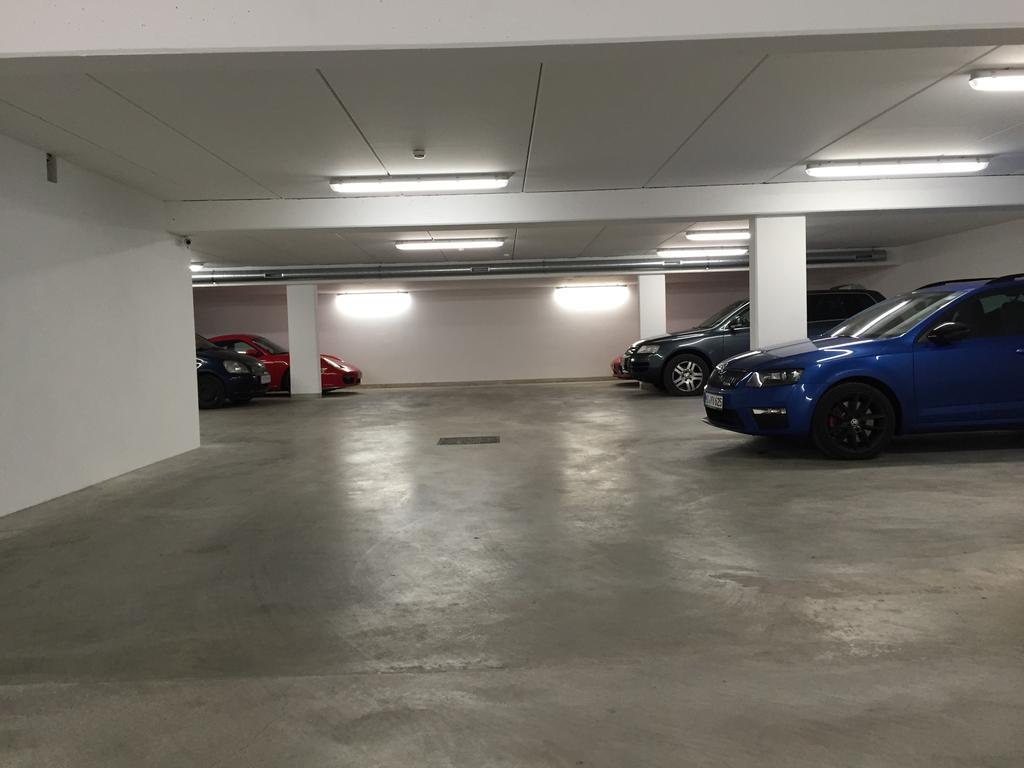 Hotel Cafe Schatz Hohenems Buitenkant foto